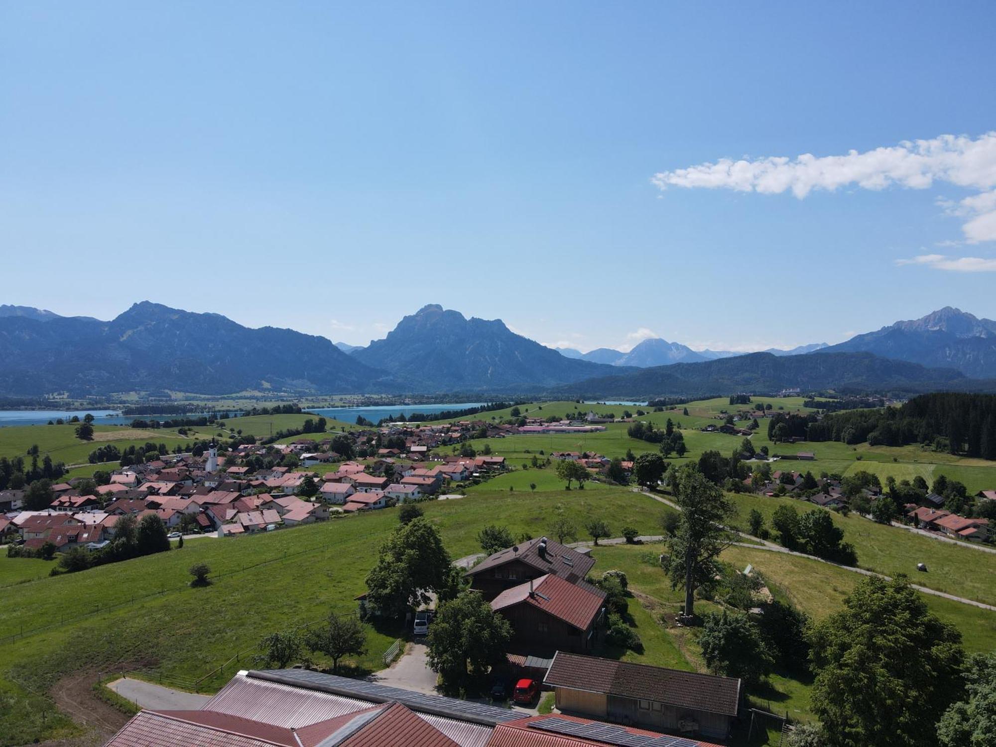 Chalet - Ferienwohnungen - Biohof Stoeger - Panoramasuedbalkon - Grandiose Aussicht Auf See, Berge Und Schloss Neuschwanstein Rieden Dış mekan fotoğraf