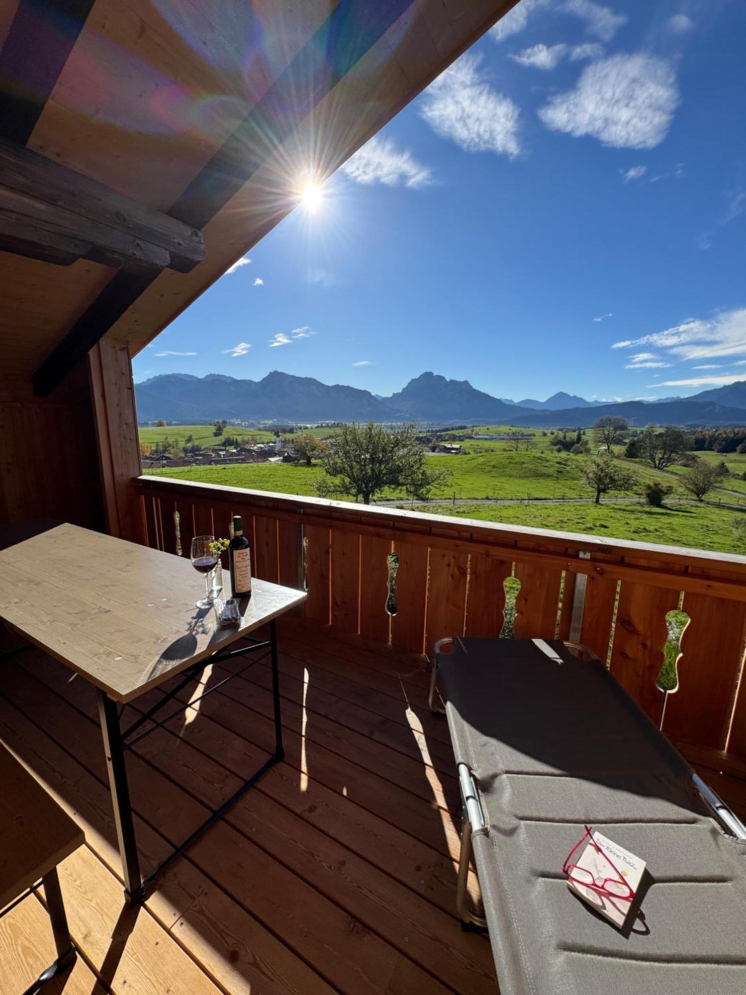 Chalet - Ferienwohnungen - Biohof Stoeger - Panoramasuedbalkon - Grandiose Aussicht Auf See, Berge Und Schloss Neuschwanstein Rieden Dış mekan fotoğraf
