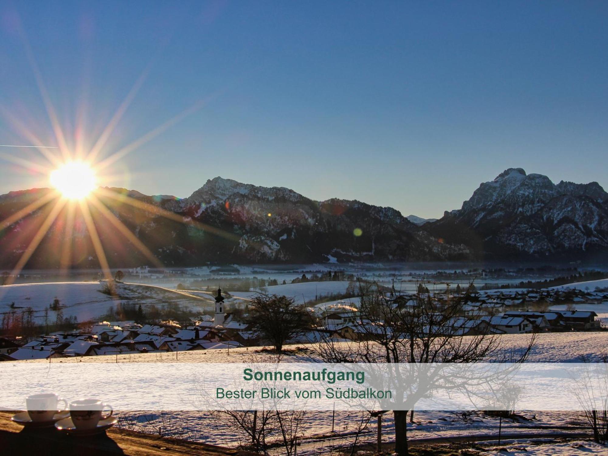 Chalet - Ferienwohnungen - Biohof Stoeger - Panoramasuedbalkon - Grandiose Aussicht Auf See, Berge Und Schloss Neuschwanstein Rieden Dış mekan fotoğraf